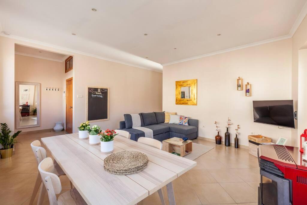 Апартаменты Charming 120M² In Historic Center Ламегу Экстерьер фото